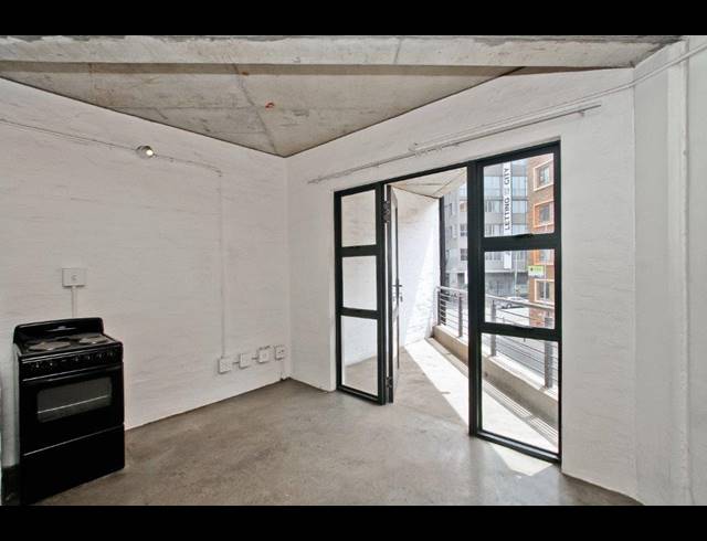 0.5 BEDROOM APARTMENT FOR SALE IN MABONENG